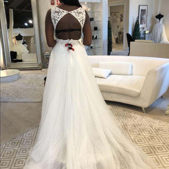Wedding dress